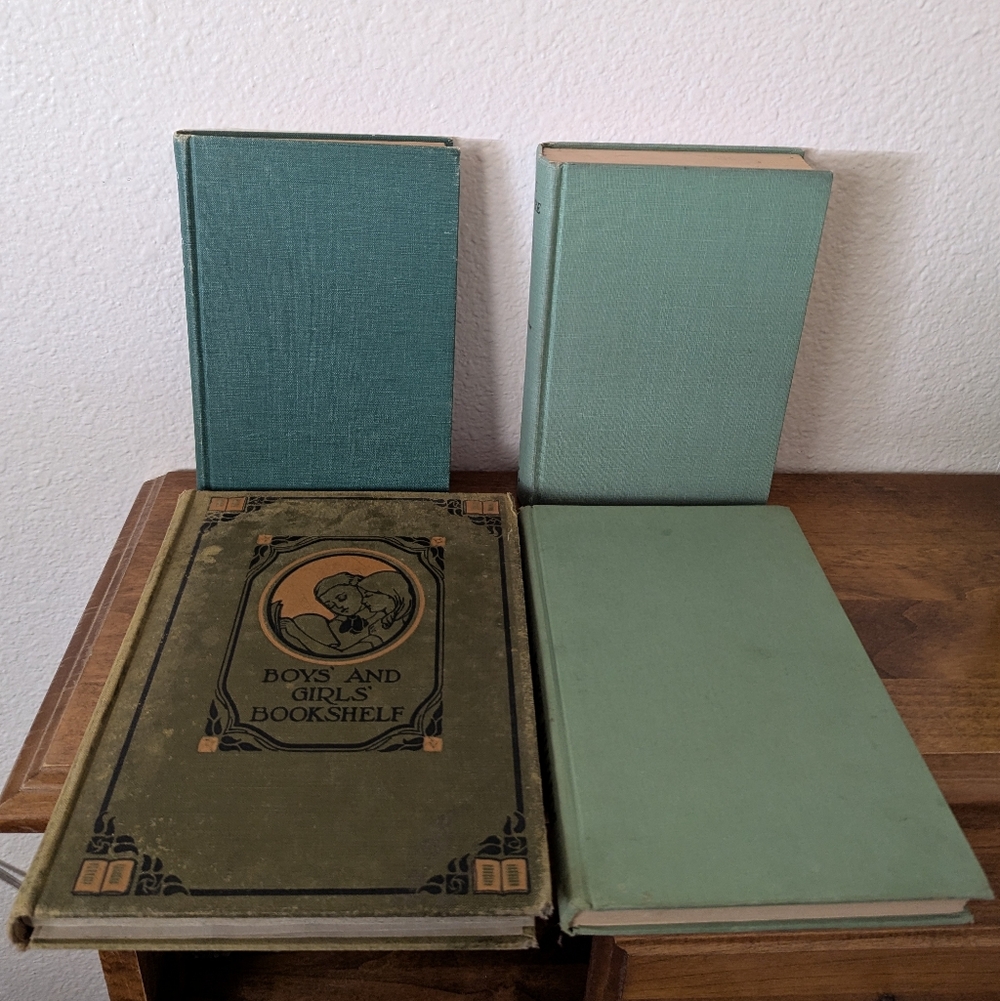 #5 Stack of 4 hardcover green vintage books - Picture 3 of 6